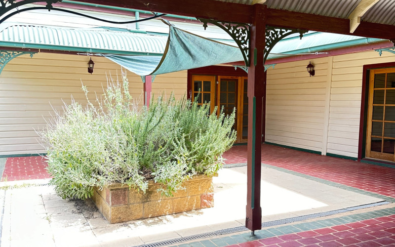 49 Cobar St, Nyngan, NSW 2825 Australia